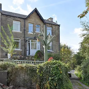 https://slant-end-cottage.yorkshirehotels.net